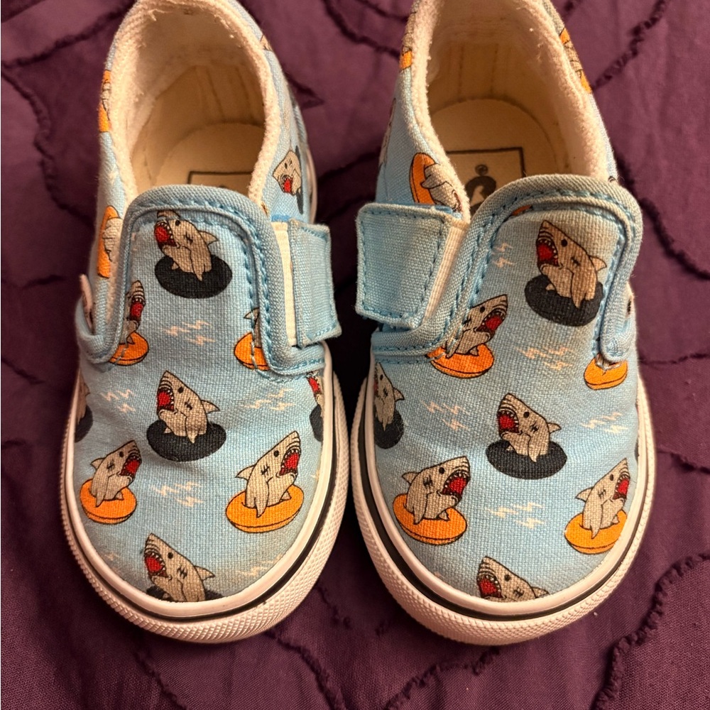 Vans Kids Sneakers - Blue with Shark Print